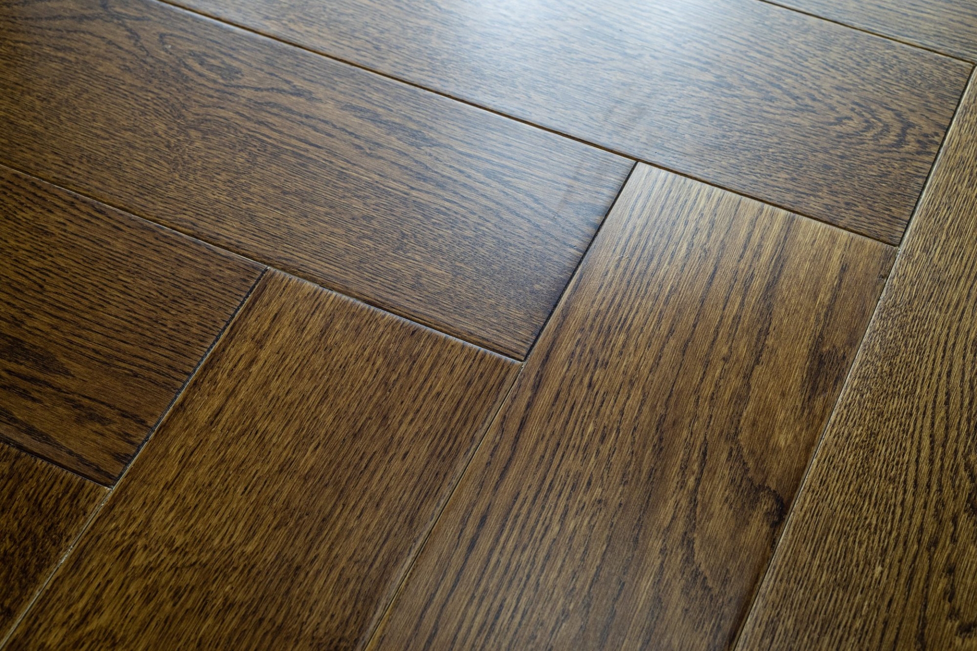 Инженерный паркет «Damy Floor» Ореховый (укладка елочкой) — купить в Костроме