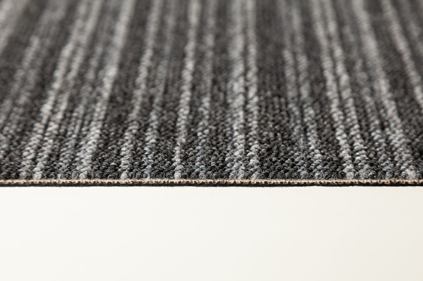 Ковровая плитка "Bonkeel" Space Strip Graphit (500*500*5,9 мм) — купить в Костроме
